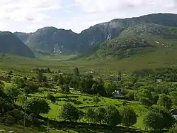 Vue sur Poisoned Glen et les Derryveagh Mountains.