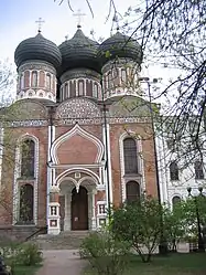 Façade de l'église de l'Intercession d'Izmaïlova