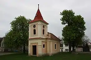 Chapelle à Polepy.