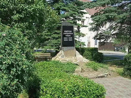 Monument aux victimes des guerres mondiales.