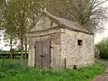 La remise des pompiers.