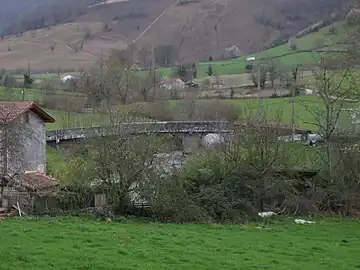 Un pont à Saint-Just-Ibarre.