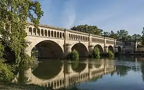 Pont-canal de l'Orb. Béziers, Hérault, France.