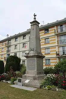 Monument aux morts de Pont-l'Évêque