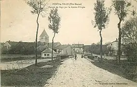 Carte postale du village vers 1910.