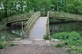 Pont à trois branches.