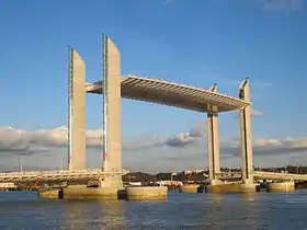 Pont Jacques-Chaban-Delmas à Bordeaux.