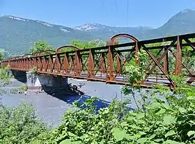 Le pont vu depuis la rive gauche de l’Isère en 2017.