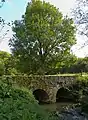 Le pont ancien du château.