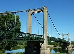 Pont routier de Bouchemaine.