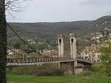 Le pont de Couzon vu de l'arrêt du train bleu (site inchangé depuis les années 1950)