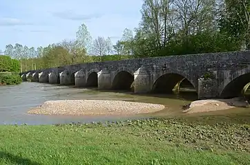 Pont à Cry