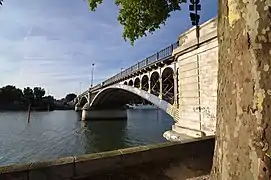 Pont du côté de Clichy.