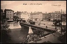 Le pont de 1884, côté place Sylvain Dupuis.