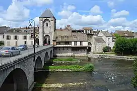 Pont de Moret-sur-Loing et porte de Bourgogne