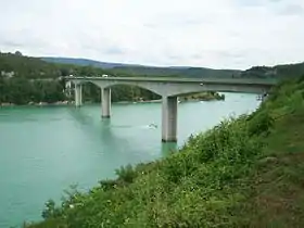 Le pont de la Pyle vu depuis le point de vue de l'auberge du Surchauffant