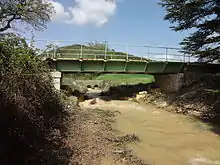 Pont à poutres en acier