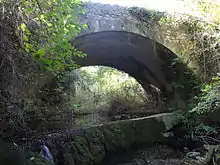 Pont médiéval du Répétier, sur l’ancienne voie domitienne.