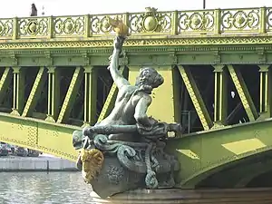 La Navigation, représentant la batellerie parisienne.