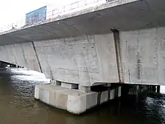 Pont sur le fleuve Wouri vue de Bonabéri