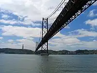 Le Pont du 25 Avril constitue l'extrémité nord de l'autoroute A2 à Lisbonne.