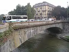 Embouteillages sur le pont