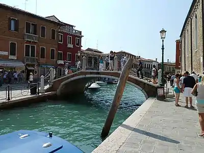 Ponte di San Pietro Martire, rio dei Vetrai.