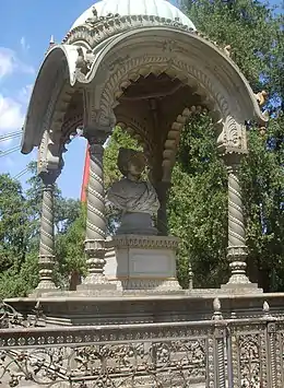 Le monument au  maharadjah de Kolhapur