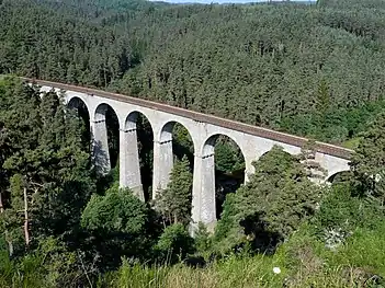 Viaduc de Pontempeyrat sur la ligne de chemin de fer touristique du Haut-Forez(Estivareilles-La Chaise-Dieu).