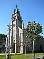 Façade et mur latéral de l’église