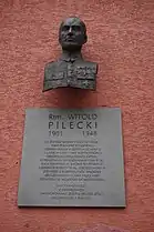 Buste de Witold Pilecki à Varsovie.
