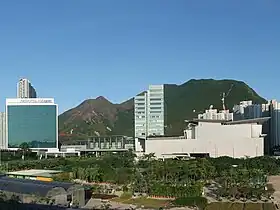 Vue sur le Por Kai Shan (à gauche).