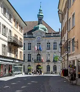 Hôtel de ville.