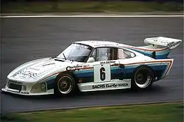 La Porsche 935 de Fitzpatrick / Barbour / Plankenhornthumb, deuxièmes aux 1 000 kilomètres du Nürburgring en 1980;