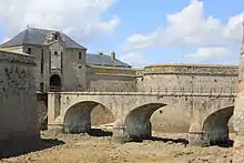 Pont d'accès