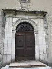 L'entrée de l'église