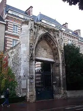 Portail du prieuré Saint-Lô(actuel lycée Camille-Saint-Saëns)