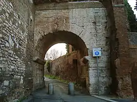 Arc de Dolabella et Silanus.