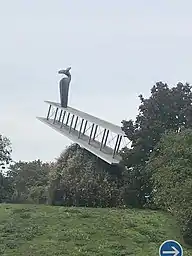 Monument à Henri Farman