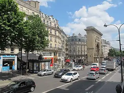 Vue vers la porte Saint-Denis.