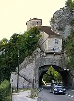 Porte taillée - vue avant