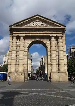 Porte d'Aquitaine.