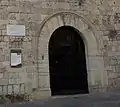 Porte d'entrée.