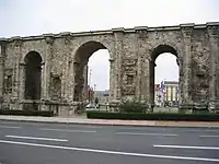 Porte de Mars, plus long arc romain du monde à Reims