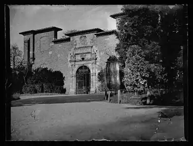 La porte de la Commutation, vue du jardin des Plantes, par Eugène Trutat (après 1886, Archives municipales).