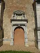 Porte Renaissance murée.