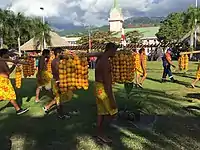 Porteurs d'oranges de la Punaruu