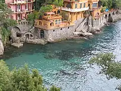 Portofino, fondé à l'époque de l'Empire romain, est un pittoresque village de pêcheurs de la côte nord-ouest de l'Italie.