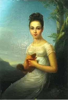 Portrait de femme assise en robe Empire blanche un écureuil dans les mains