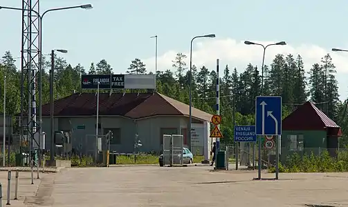 Poste-frontière russe à proximité de Vartius en Finlande.